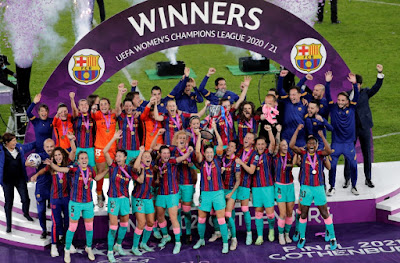 سيدات برشلونة يتوجن بلقب دوري أبطال أوروبا للمرة الأولى برباعية في تشيلسي سيدات برشلونة يتوجن بلقب دوري أبطال أوروبا للمرة الأولى برباعية في تشيلسي