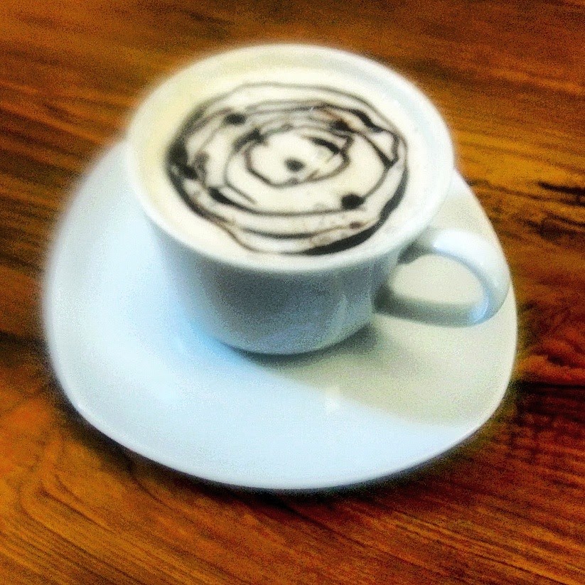 HOBİ TERAPİ Çikolata Soslu Köpüklü Kahve Tarifi