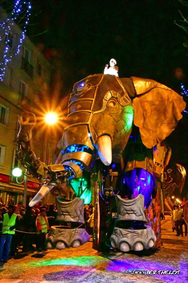 Nicole Bertin Infos Saintes Retour En Images Sur La Cavalcade