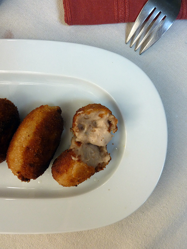 Charo y su Cocina CROQUETAS DE COCIDO (THERMOMIX Y TRADICIONAL)