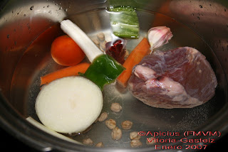  Caldo con sémola de trigo 