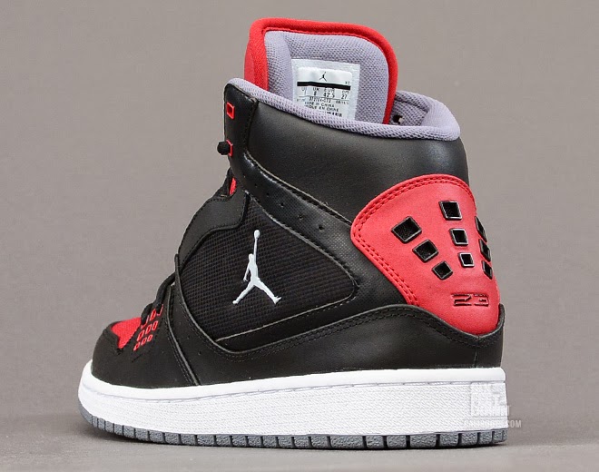 SneakerTripScandinavia Jordan 1 Flight "bred"