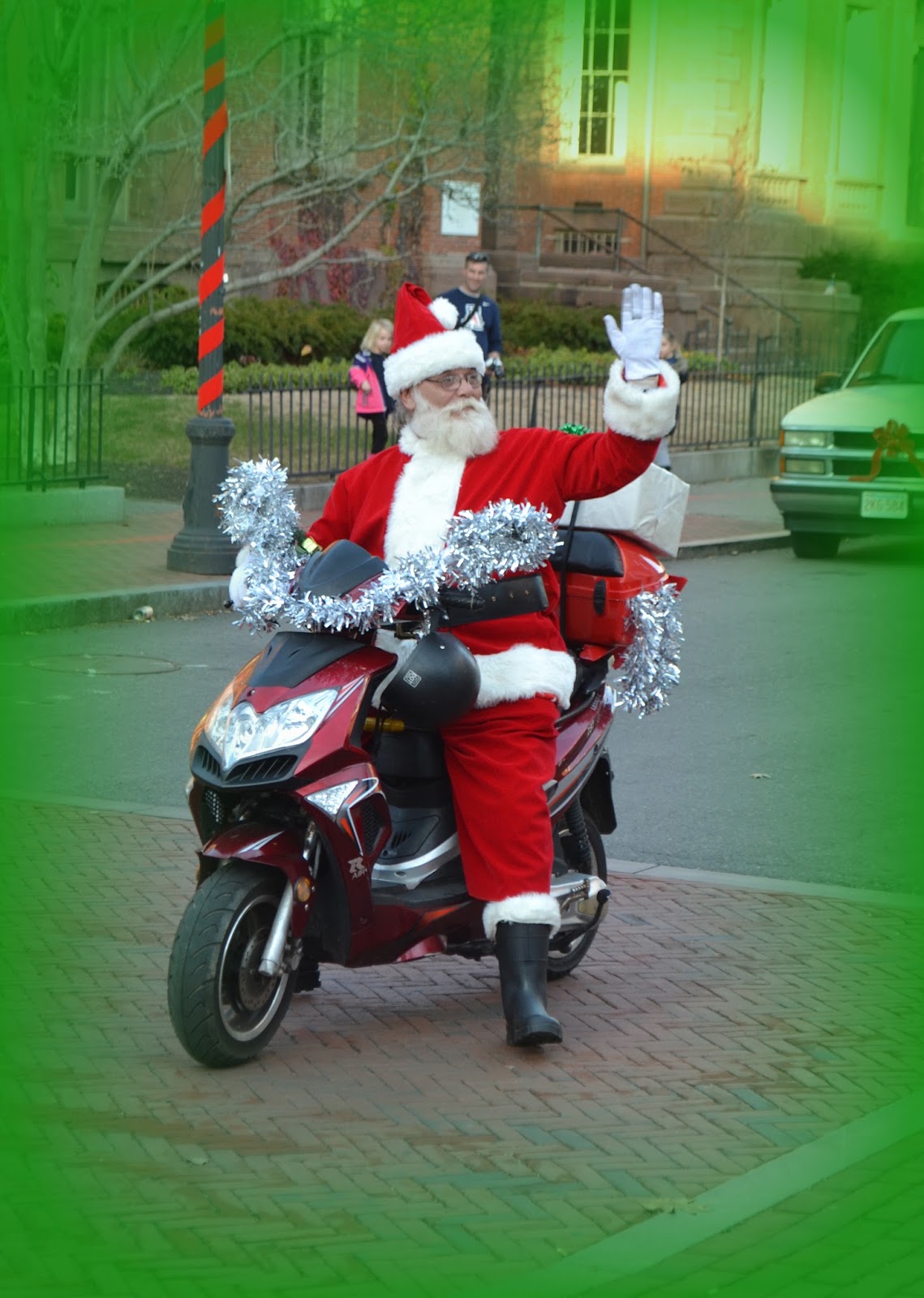 12 Pics of Christmas 1 Santa Scooter