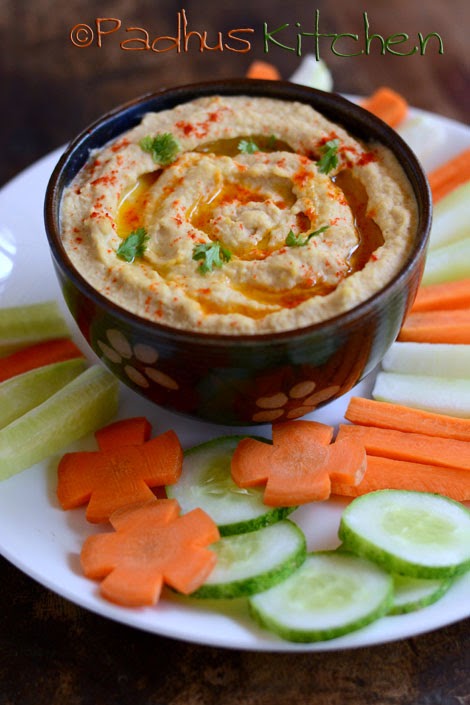 Hummus-Hummus with Tahini Recipe-How to make Hummus | Padhuskitchen