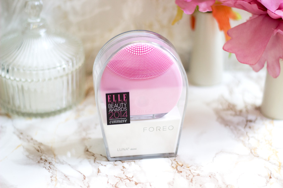 FashStyleLiv: Foreo Luna Mini Review