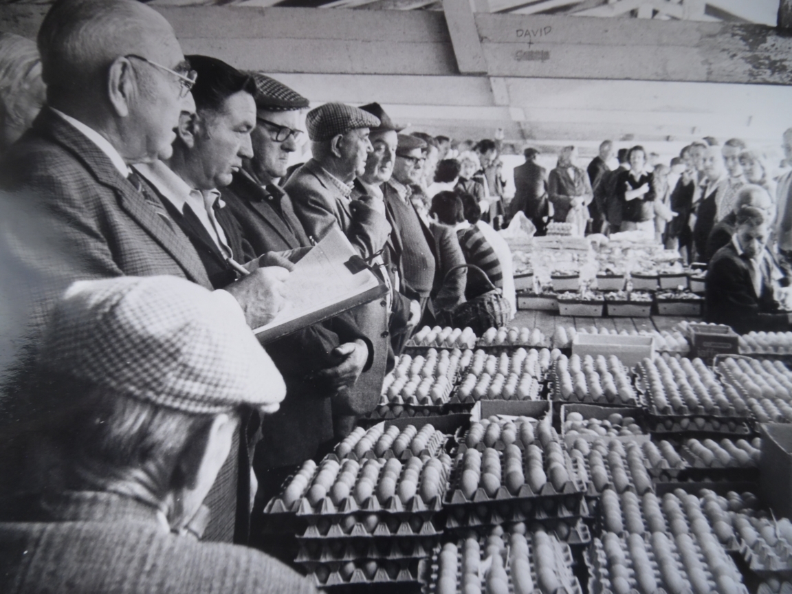 Nigel Fisher's Brigg Blog BRIGG BLOG PRODUCES SOME THURSDAY AUCTION