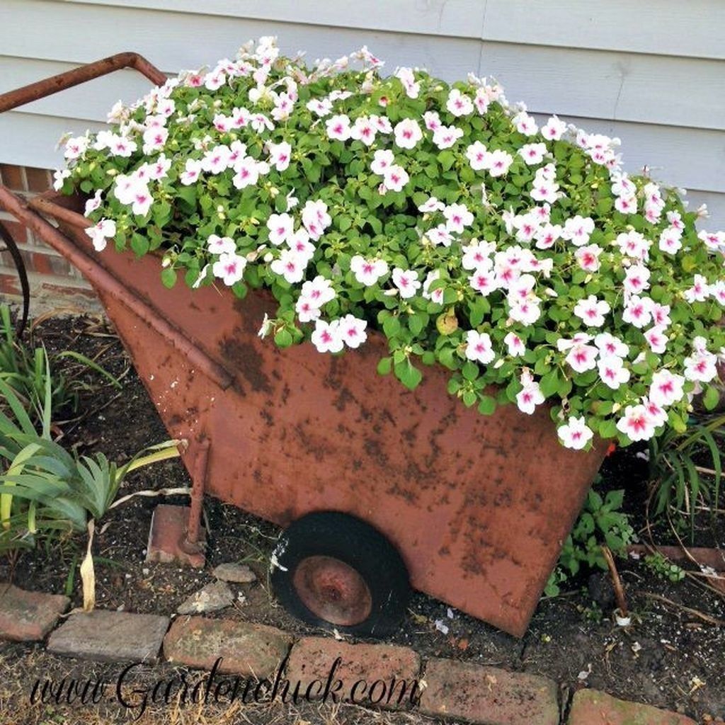 20+ Beautiful Summer Garden Decor Ideas For Your Kids 20