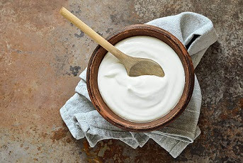 Yogurt: many health benefits and varied