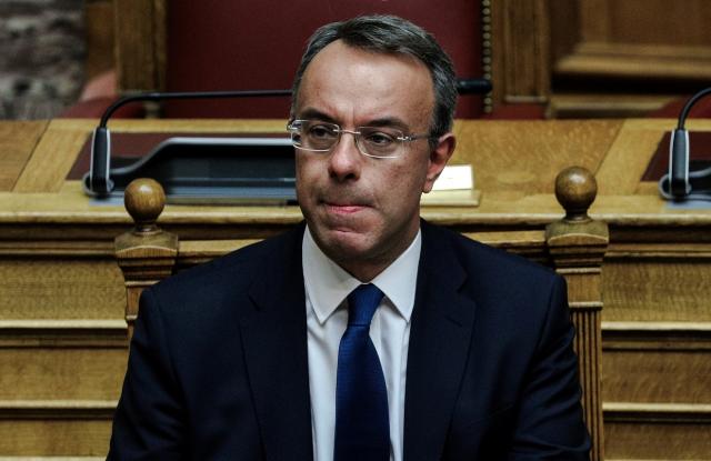 Ψυχρολουσία από Σταϊκούρα: «Η ανεργία θα αυξηθεί, το χρέος θα αυξηθεί, το μέσο διαθέσιμο εισόδημα των πολιτών θα συρρικνωθεί»