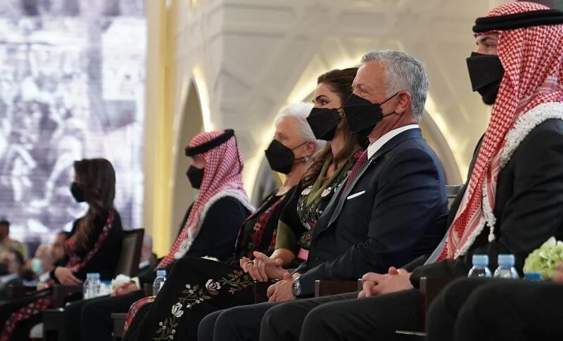 King Abdullah, Queen Rania, Crown Prince Hussein, Princess Salma, Prince Hashem, Princess Muna