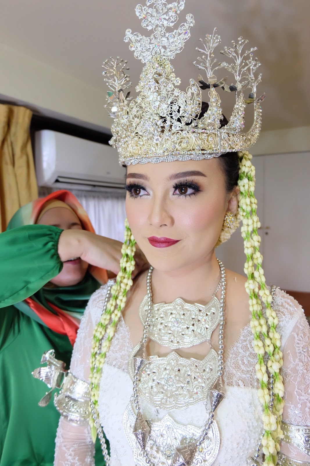 24 Make Up Artist Pengantin | Gaestutorial
