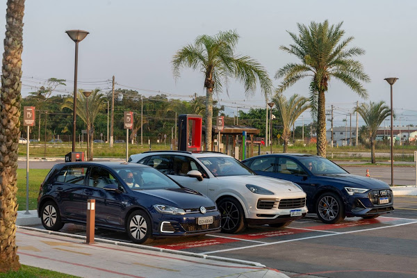 Audi, Porsche e VW inauguram rede de eletropostos no Brasil