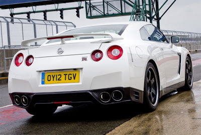 Nissan GT-R Track Pack - coches y motos 10