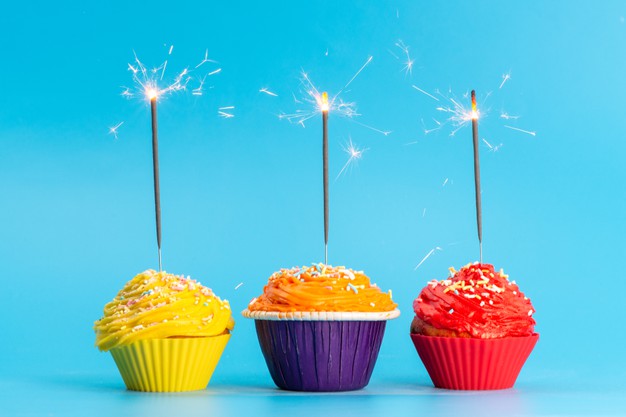 18 Yas Dogum Gunu Mesajlari Sozrehberi En Guzel Sozler