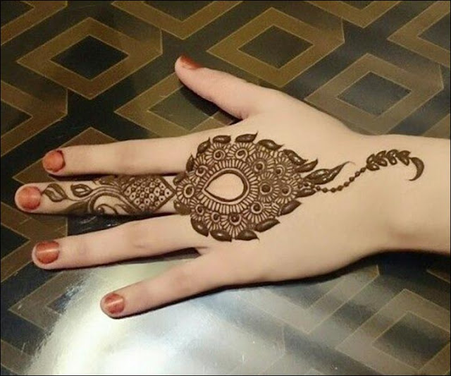Karwa chauth mehndi designs, mehandi designs for karwa chauth Karwa chauth mehndi designs, mehandi designs for karwa chauth