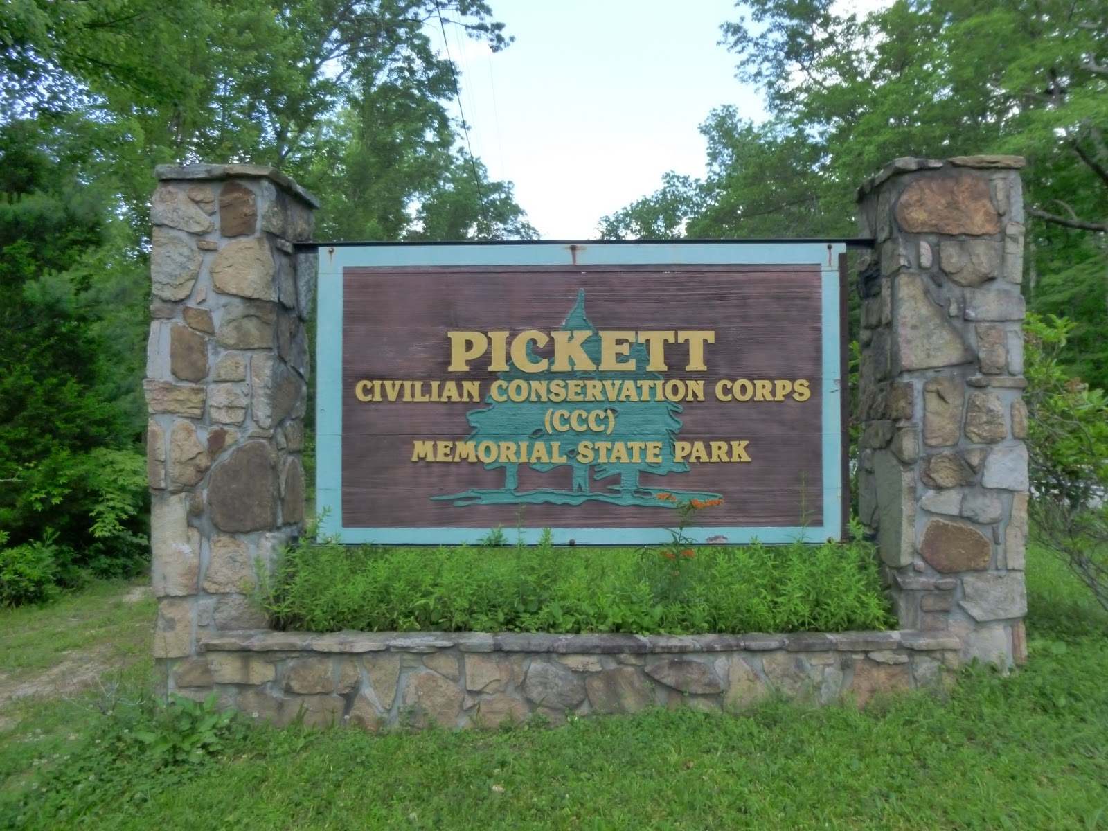 American Travel Journal Hidden Passage & Crystal Falls Pickett State