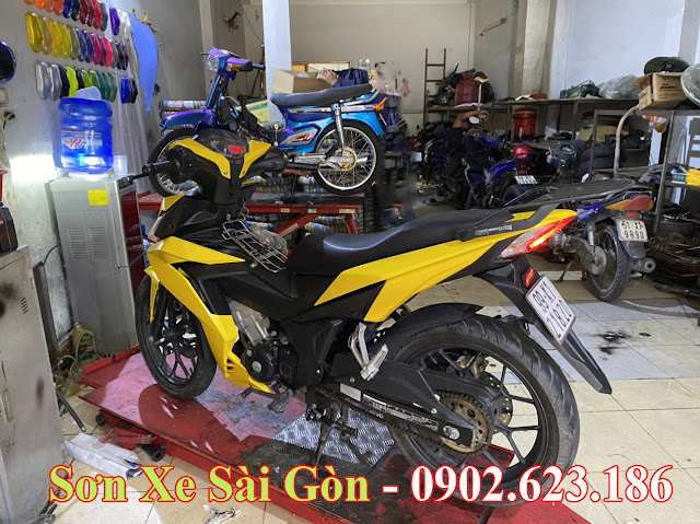 Xe Honda Winner 150 sơn  màu vàng tươi cực đẹp