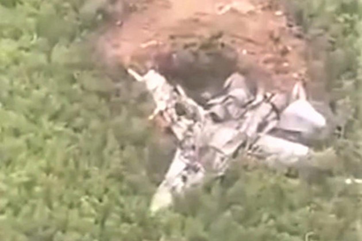 23 февраля сбили самолет в краснодарском крае. Крушение самолета Су 35. Крушение Су 24 в 1999 году под Новороссийском. Самолет истребитель Су 24.