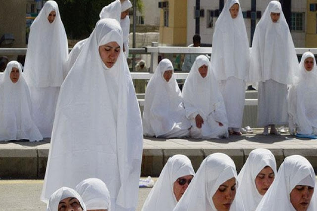 Mana yang Benar Wanita Mulai Shalat Dzuhur itu Usai Shalat Jum`at Ataukah Setelah Adzan? Mana yang Benar Wanita Mulai Shalat Dzuhur itu Usai Shalat Jum`at Ataukah Setelah Adzan?