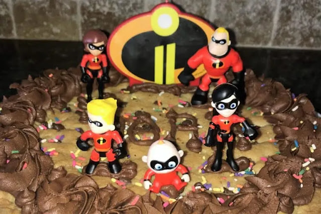 Incredibles 2 Cookie Cake