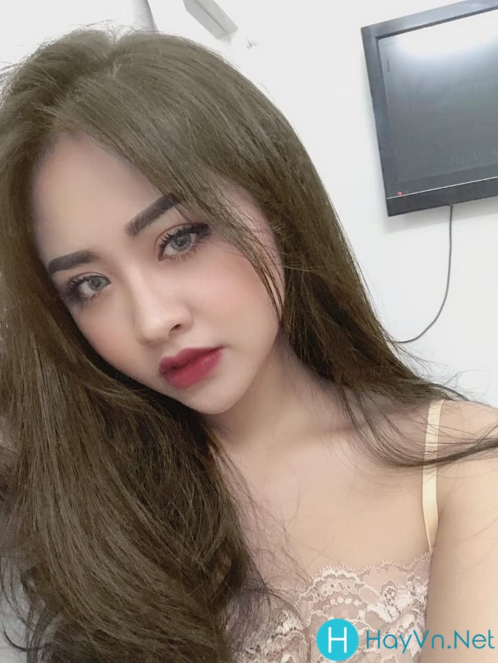 Mai Vy: Vòng 3 em đấy mà :P