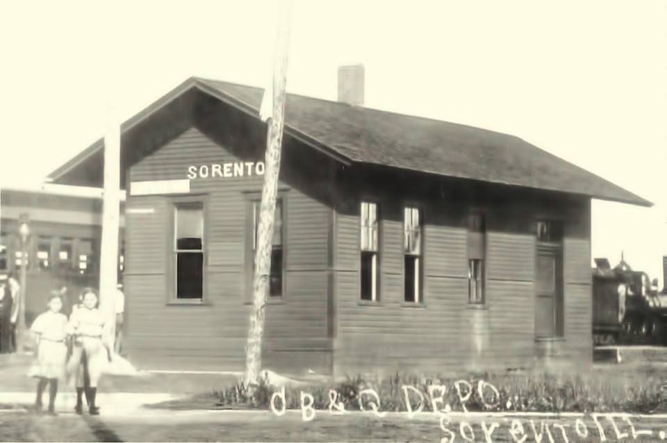 Towns and Nature Sorento, IL Junction Tower BNSF/CB&Q vs. NS/NKP