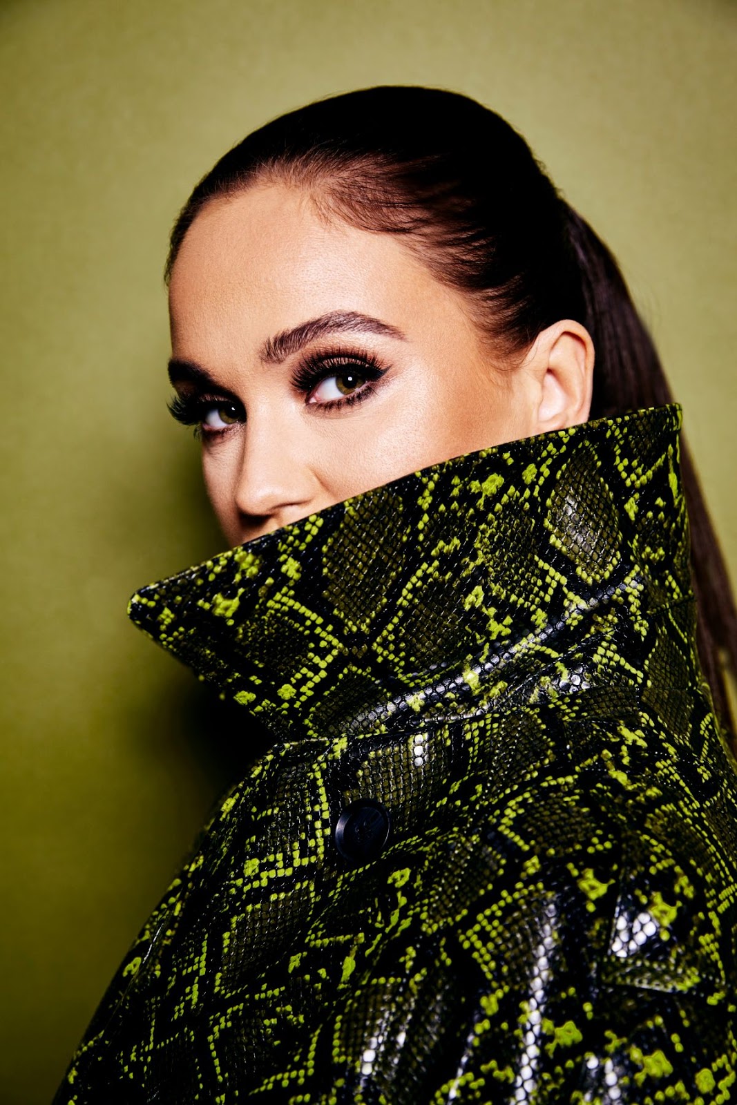 Vicky Pattison Clicks at a Photoshoot, September 2019