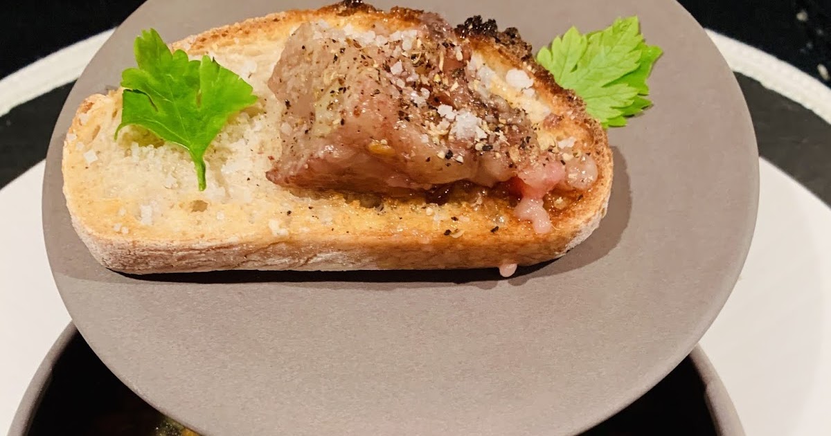 BOUILLON DE PETITS LÉGUMES À L’OS À MOELLE