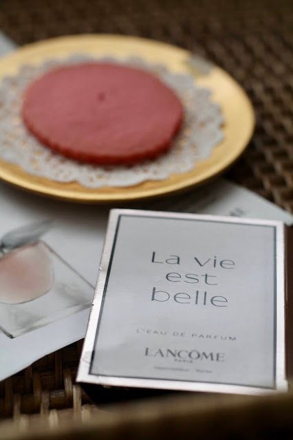 La vie est belle Lancome cookies, Lancome shortbread cookies recipe, the cookie couture cookies, Lancome cookies, The cookie couture Lancome cookies,