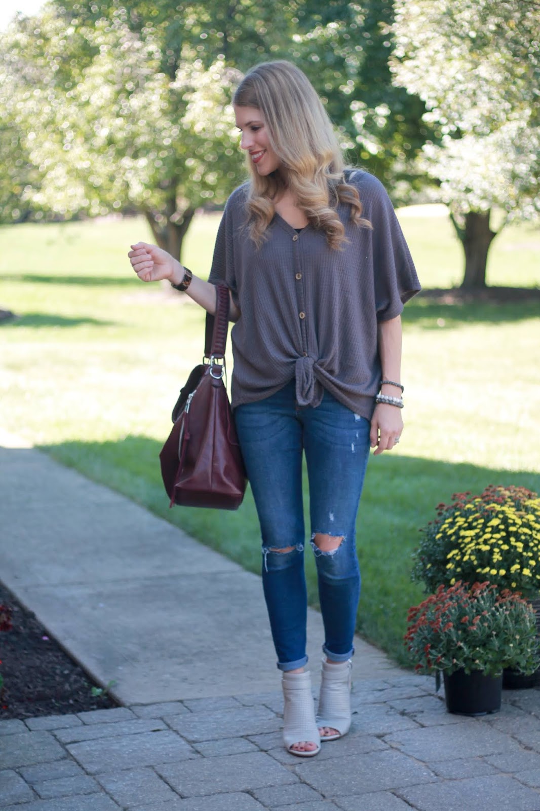 PinkBlush Tie Front Top & Confident Twosday Linkup - I do deClaire