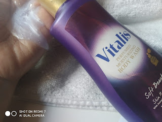 Vitalis-Body-Wash Vitalis-Body-Wash