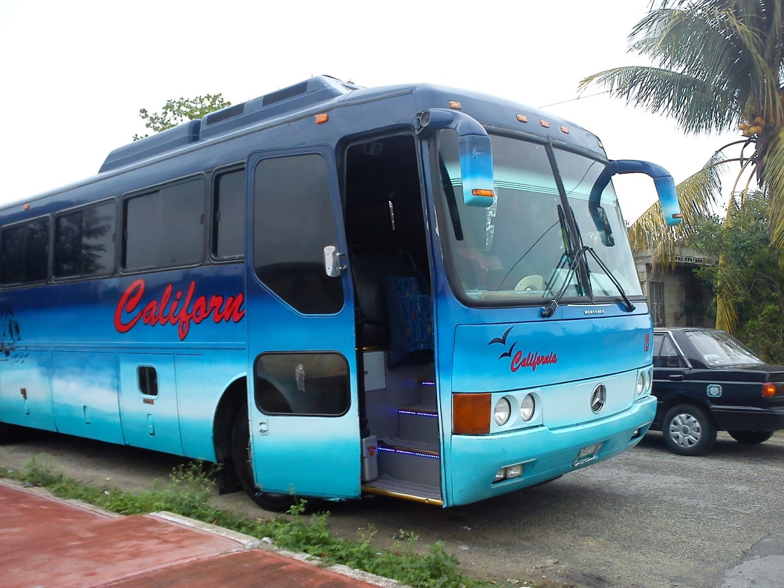 Renta de autobuses turismo Maya yucatan