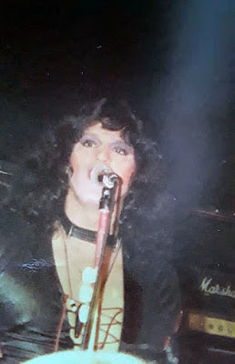 Twister Sister on stage at The Final Exam 1981. Great photo's taken by Linda Albertson... thanx for sharing Linda!!!