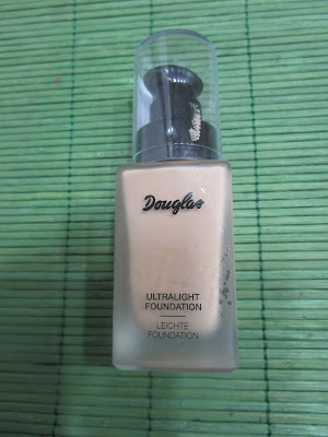 Base de maquillaje Ultralight Foundation de Douglas