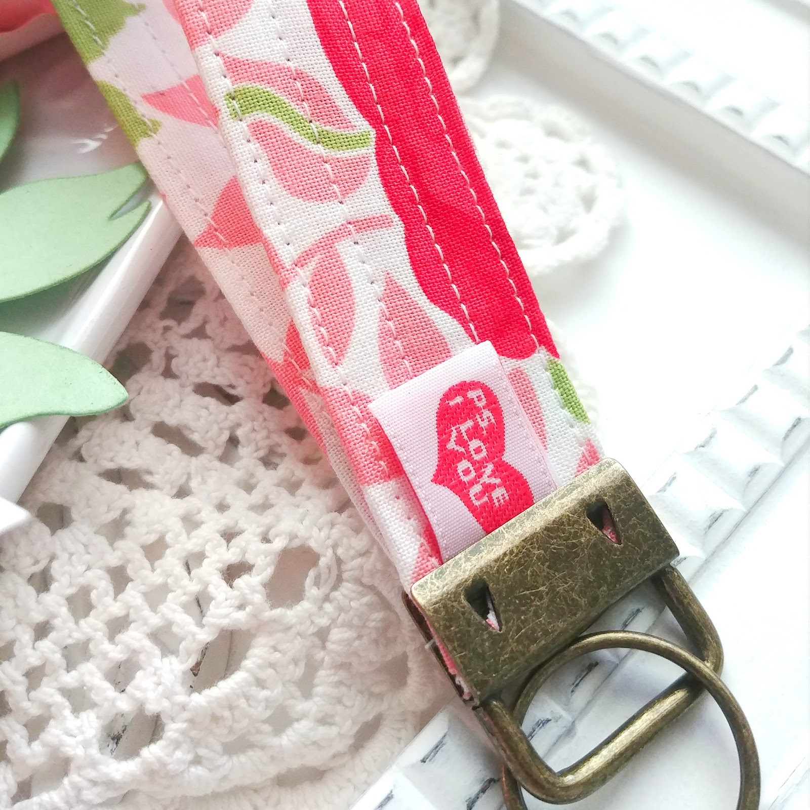 {Flutter} by Atomicbutterfly: Handmade Hodgepodge {a little of this and ...