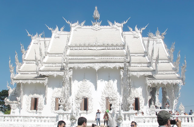 Храм белой лошади