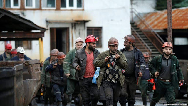 Suspendidas 21 empresas mineras en Armenia