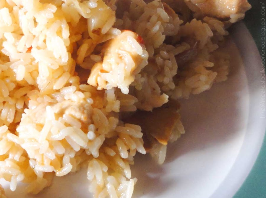 arroz con pollo, champiñones y roquefort