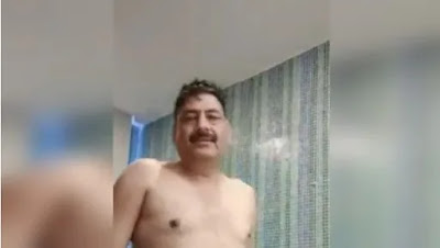 दोनों ने बच्चे के सामने बेशर्मी की सभी हदें पार कर दी थीं दोनों ने बच्चे के सामने बेशर्मी की सभी हदें पार कर दी थीं