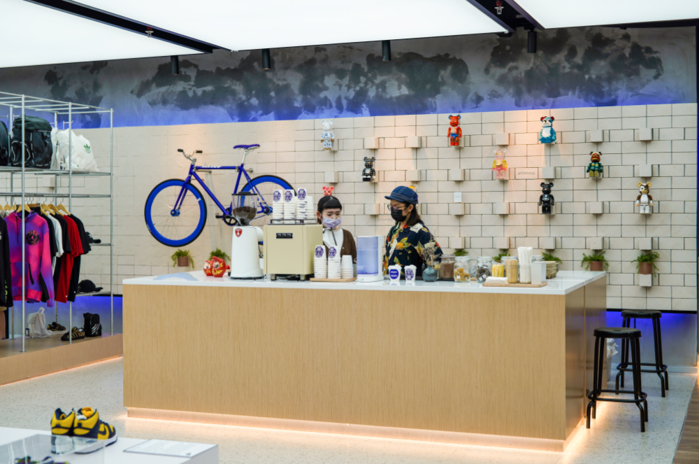 piu piu piu pop-up, atmos mid valley