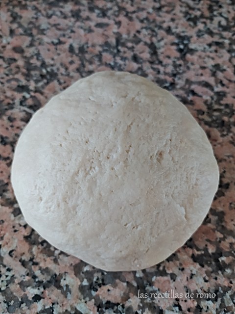 Bola de masa para los panecillos
