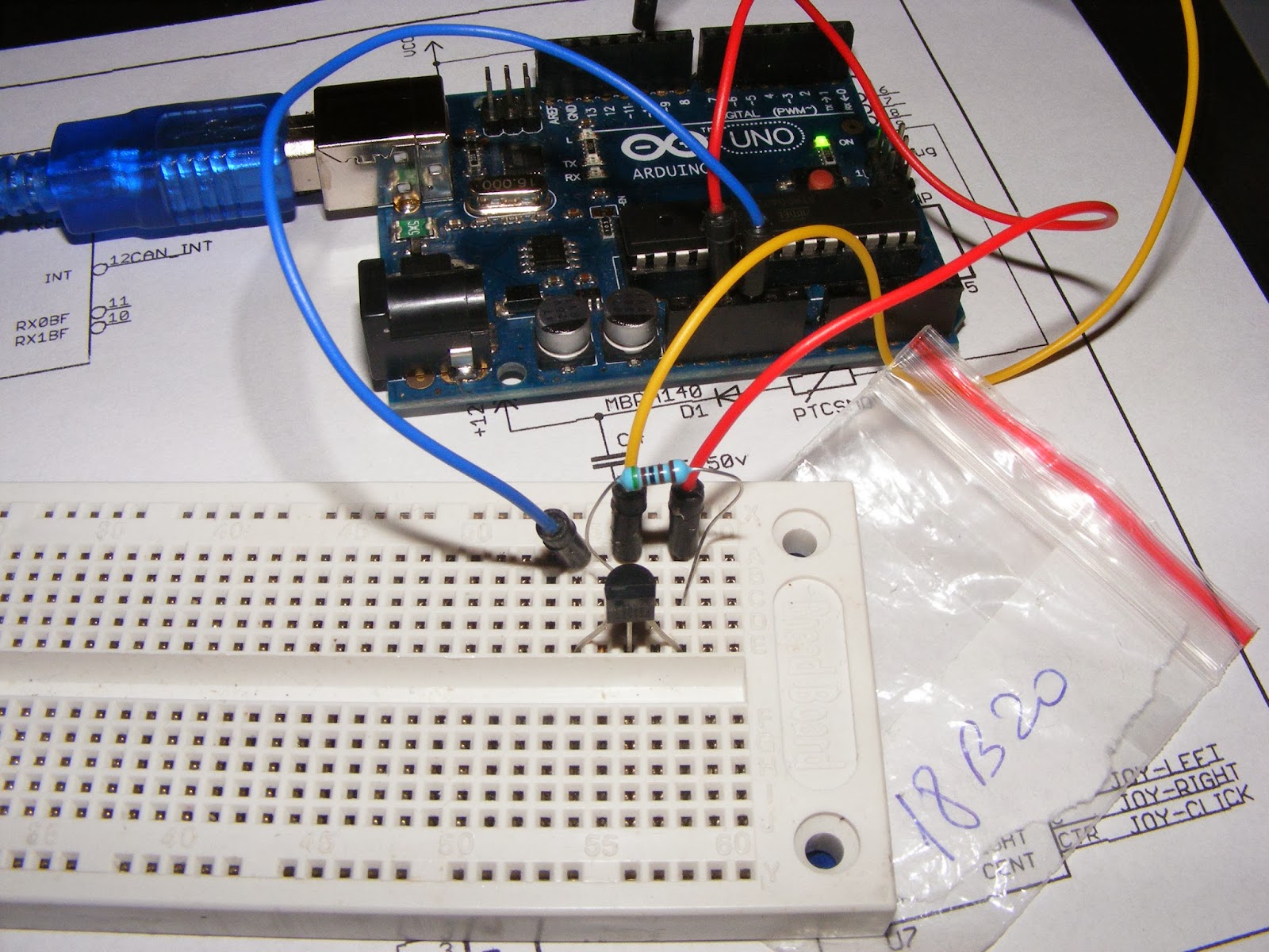 Nicu FLORICA (niq_ro): Senzorul de temperatura DS18D20 si Arduino