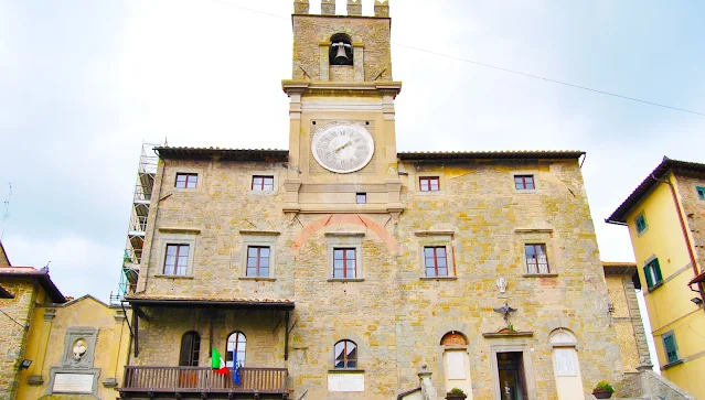 Palazzo Comunale en Plaza República de Cortona