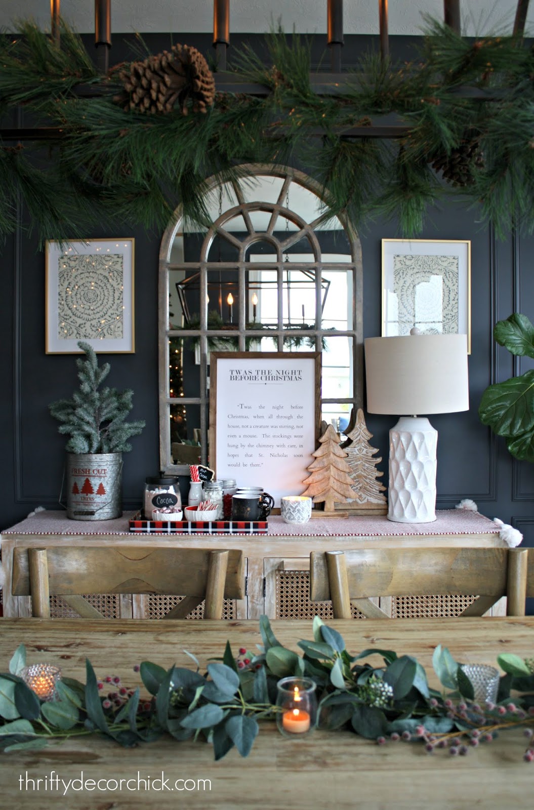 Simple Christmas centerpiece with garland and candles 