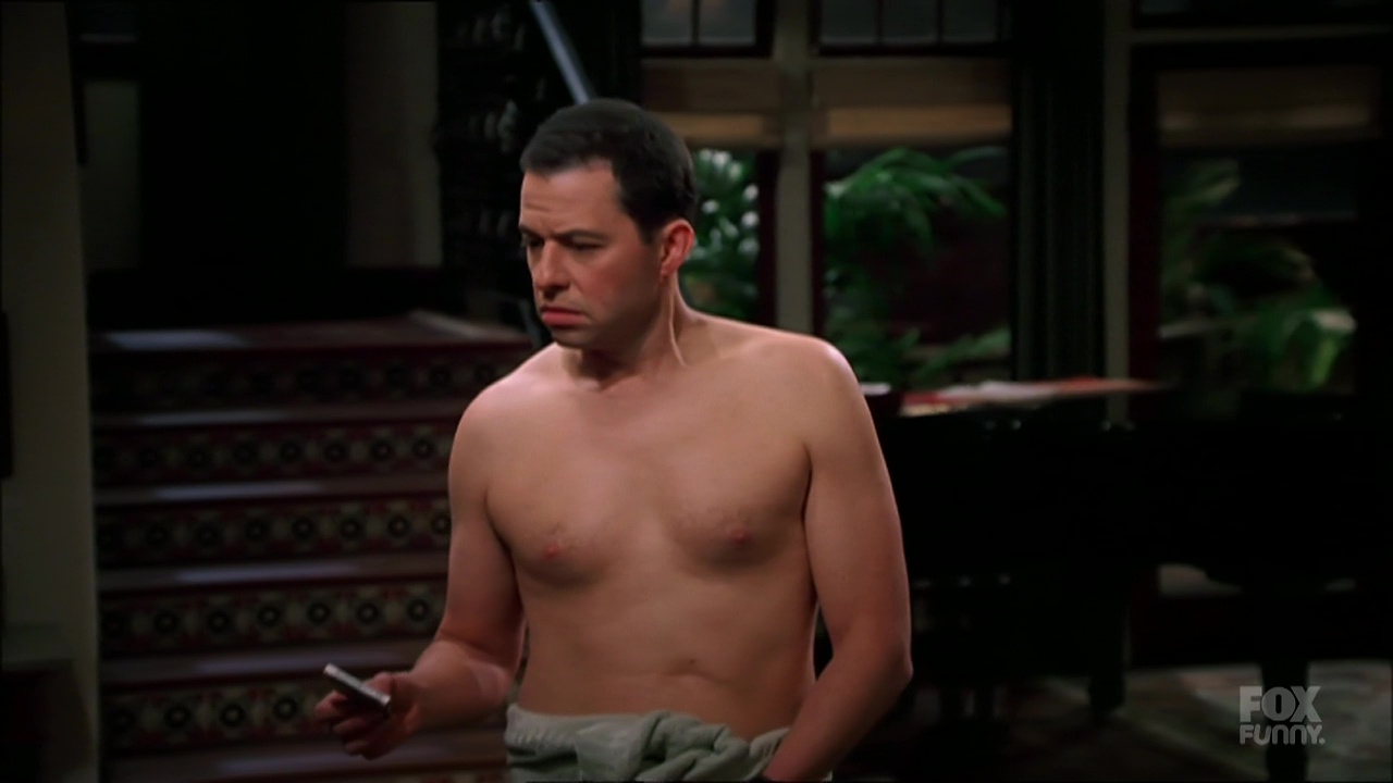 ausCAPS: Jon Cryer shirtless in Two And A Half Men 5-14 "Winky-Dink Time"