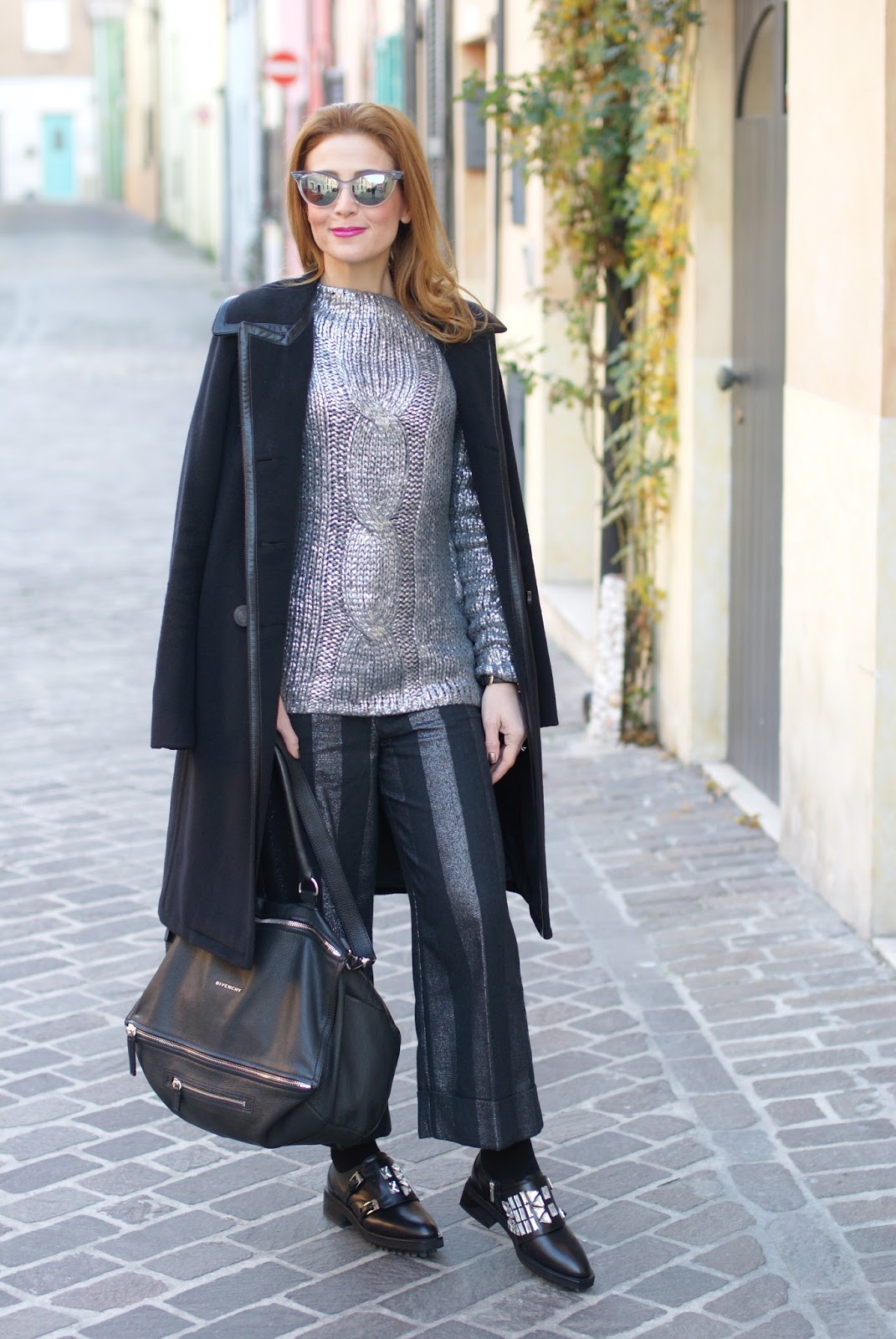 How to spice up a black outfit metallic silver trend Fashion and