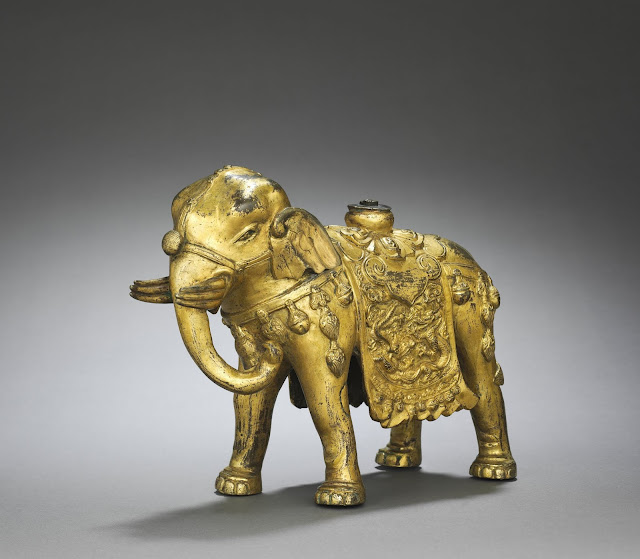 Elephant for home Vastu [A symbol of wisdom and protection]