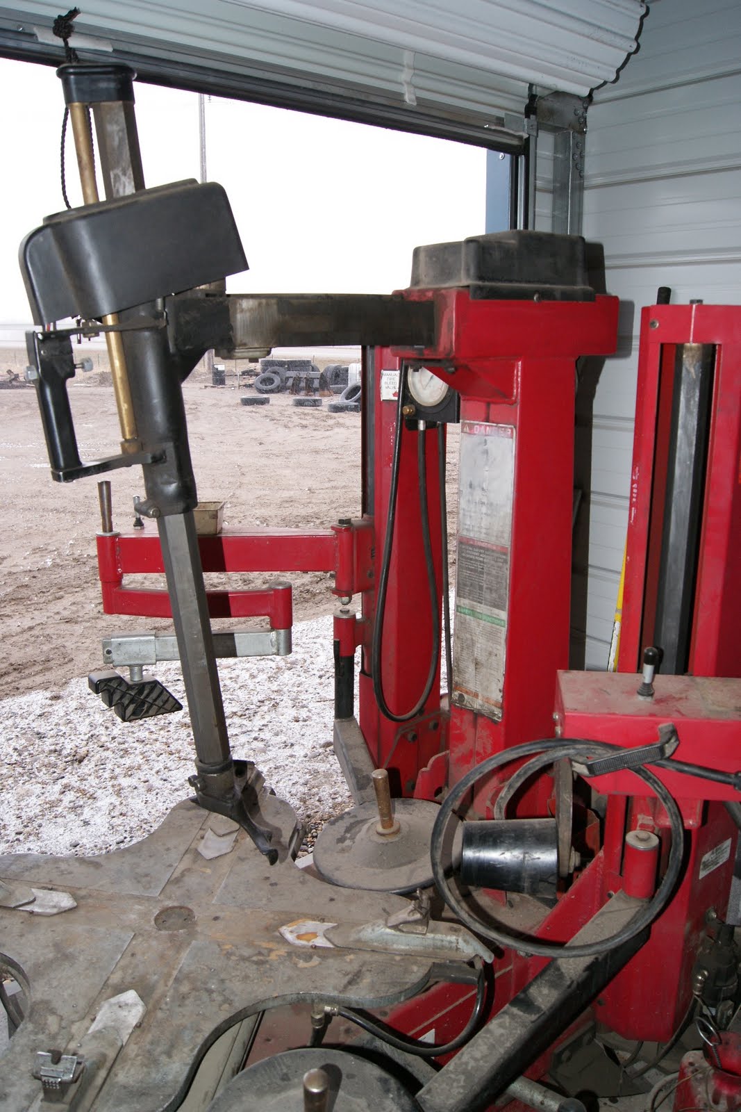 Ron's Tire Factory: Coats 9024E Tire Changer $4,000