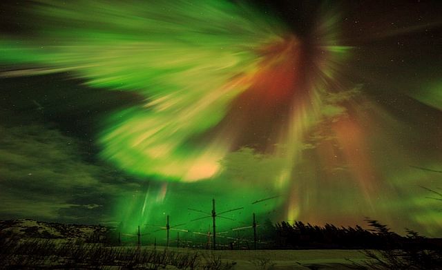 HAARP Fires Back Up, Will Create Strange Glows! Haarp%2Baurora%2B2017