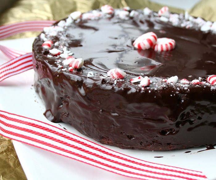 Chocolate Peppermint Crunch Cake (Low Carb and Gluten-Free) | All Day I ...